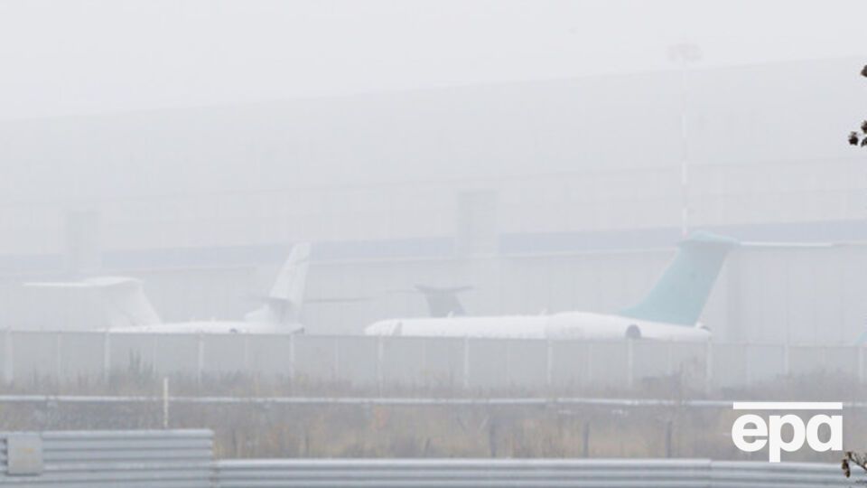 Аэропорты Москвы заполнены отъезжающими, сообщил Рабинович