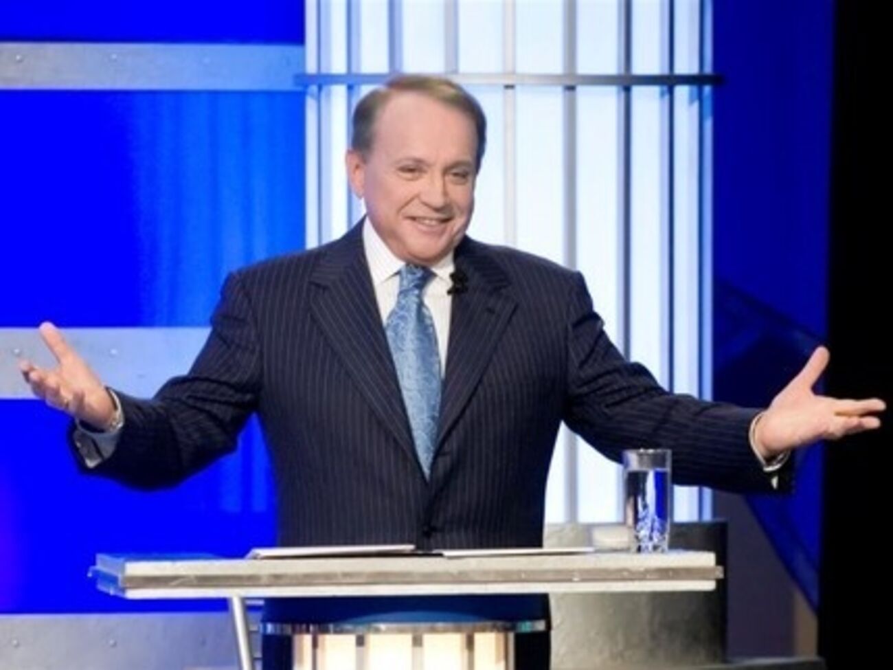 Масляков ведет программу КВН на российском телевидении в 1964&mdash;1972 годах и с 1986 года по настоящее время