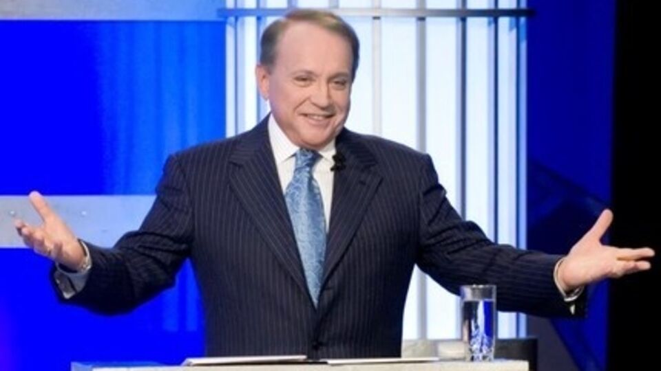 Масляков ведет программу КВН на российском телевидении в 1964—1972 годах и с 1986 года по настоящее время