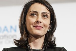 Деканоидзе: Чиновник в Украине должен стать сервисменом