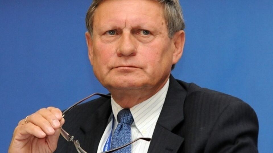 Бальцерович заявил, что в Украине нужно повышать пенсионный возраст