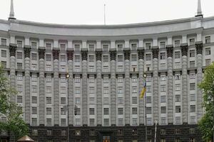 Кабмин ухудшил экономический прогноз на 2015 год