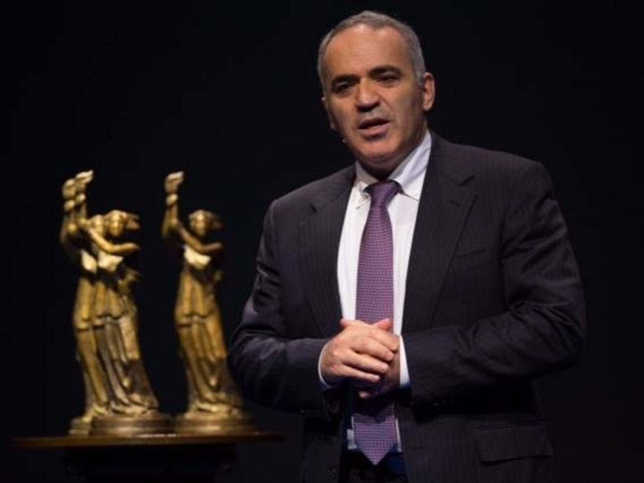 Каспаров в Сенате дал резкую оценку действиям Путина