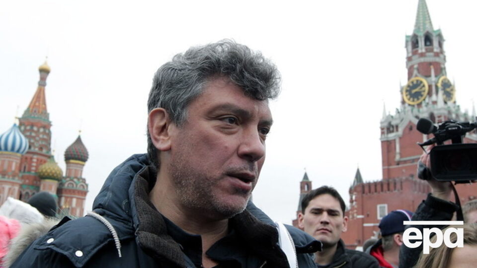 Немцов поддерживал связь с родственниками десантников, погибших в Украине