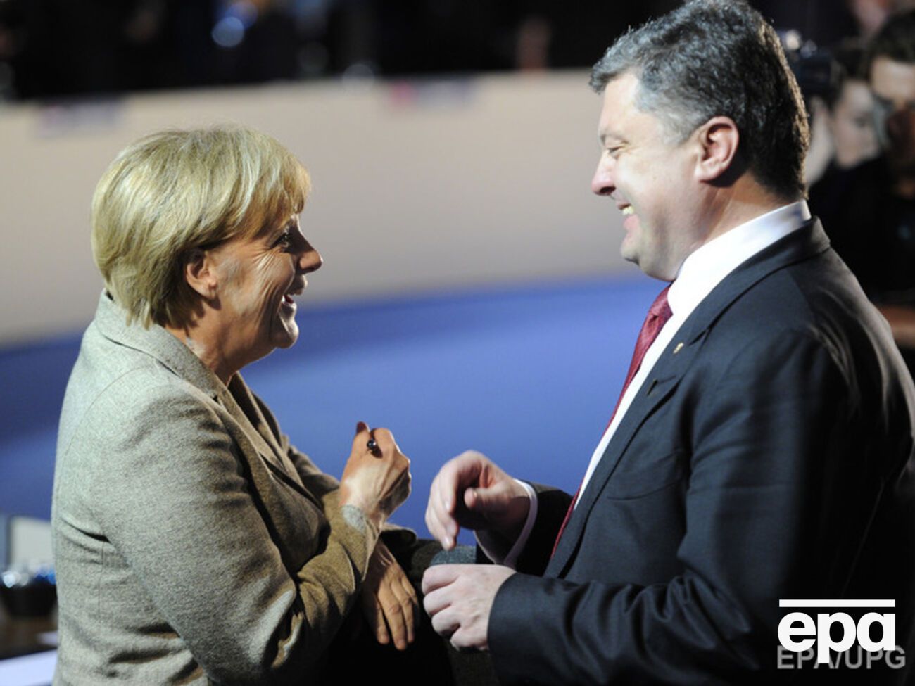 Порошенко и Меркель провели телефонный разговор