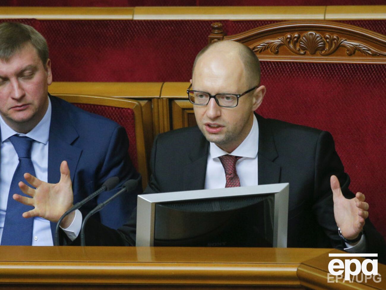 По данным СМИ, уже в ближайшее время в правительстве Арсения Яценюка будут перестановки