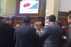 Валерия Гонтарева заявила, что отток депозитов связан с паникой