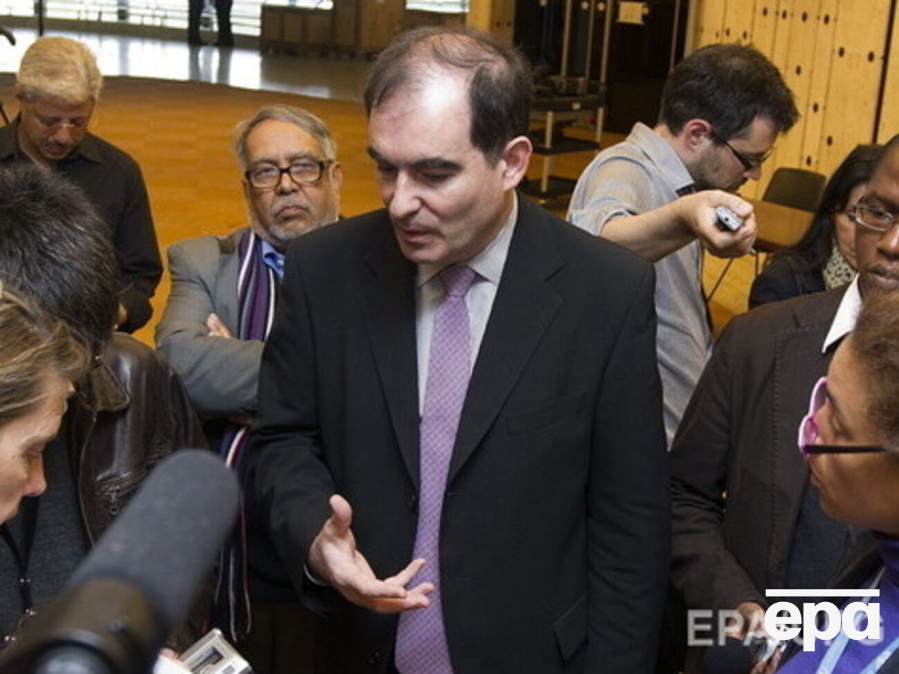 Гинг:&nbsp;Необходимо дополнительное финансирование для удовлетворения гуманитарных потребностей тех, кто столкнулся с конфликтом на востоке Украины