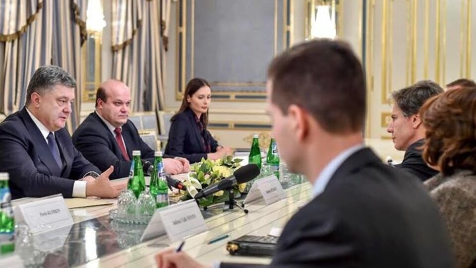Во встрече участвовали представители Госдепа, а также глава МИД Украины Климкин и замглавы АП Чалый