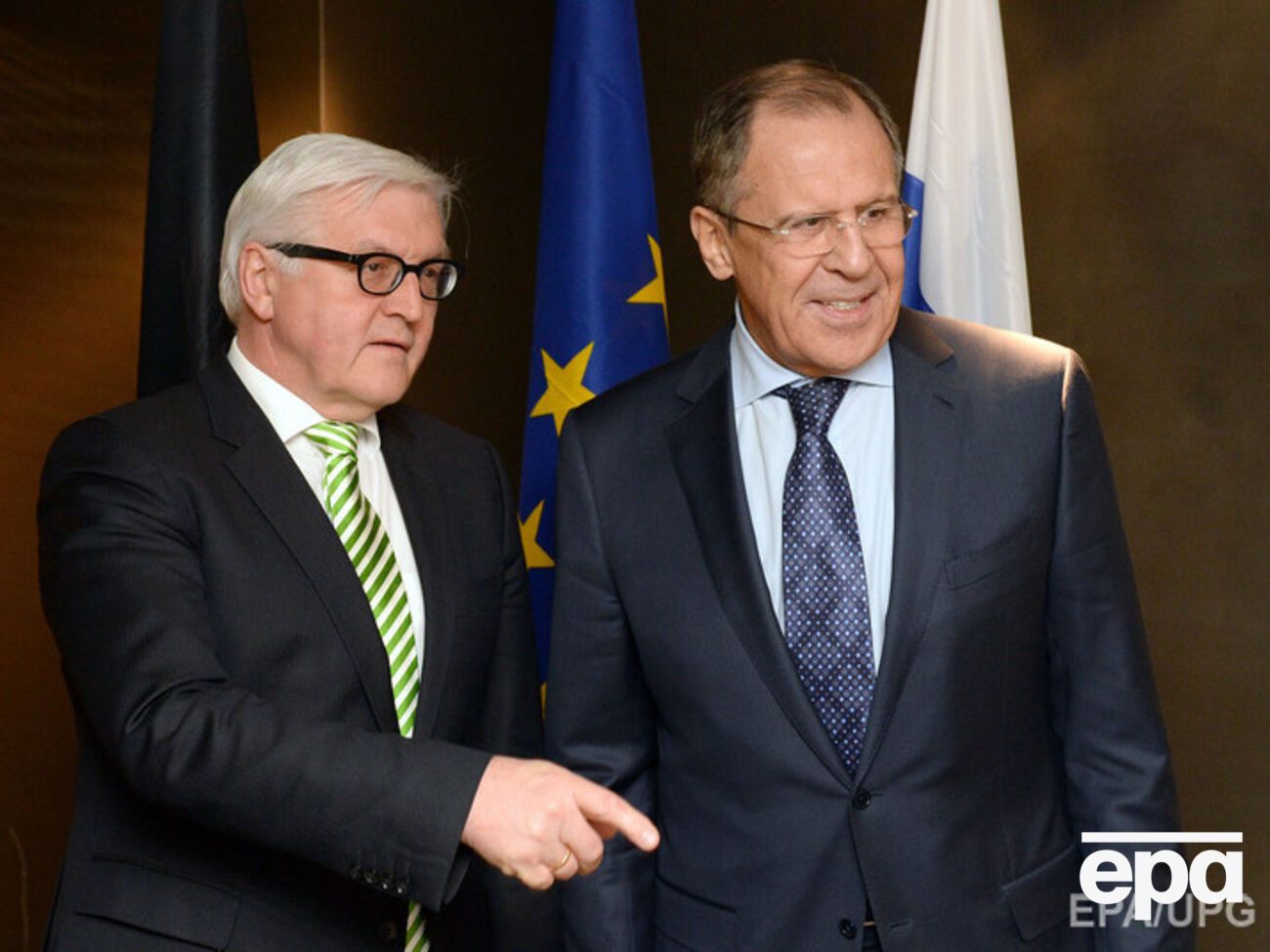 Министры иностранных дел Германии Франк-Вальтер Штайнмайер и&nbsp;России Сергей Лавров