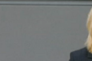 Министр по делам семьи, пожилых людей, женщин и молодежи, представитель СДПГ Мануэла Швезиг