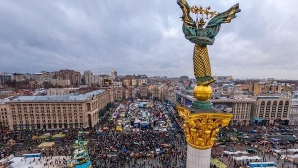 Бершидский: Большие открытые судебные процессы, дополненные неожиданными откровениями, могли бы показать украинцам, что они теперь живут в другой стране – если это, конечно, так