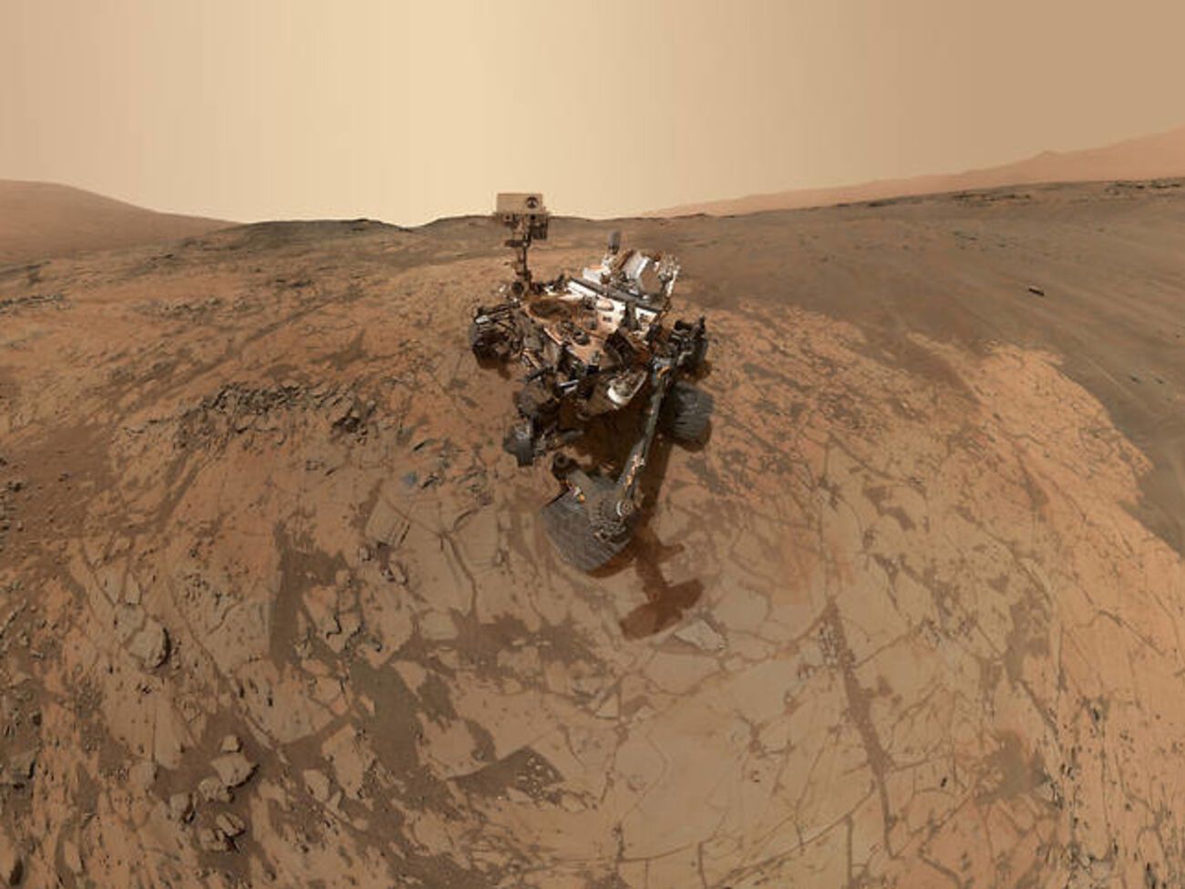 Благодаря данным исследовательского аппарата Curiosity удалось вычислить, что на Марсе была вода примерно 1,5 млрд лет назад