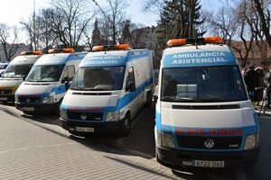 Реанимобили в ближайшее время отправят в зону АТО