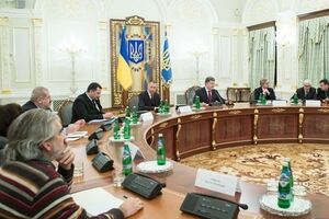 Члены комиссии подадут на рассмотрение Порошенко три кандидатуры из четырех