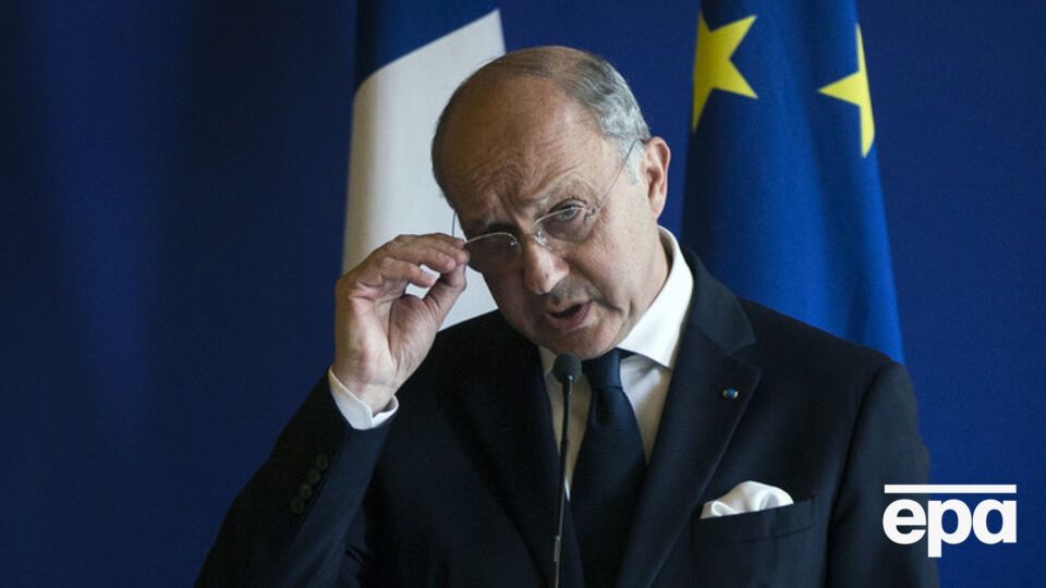 Глава МИД Франции Лоран Фабиус назвал произошедшее "трусливым и одиозным терактом"