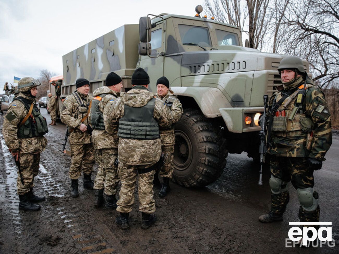 Украинские военные подверглись обстрелам со стороны боевиков, несмотря на перемирие