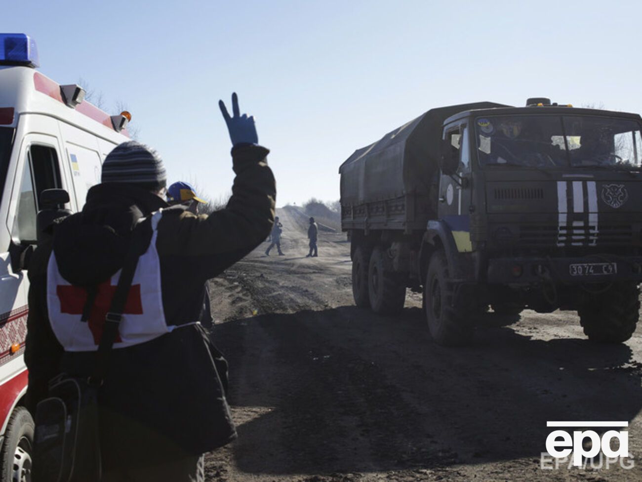 Удалось освободить из плена еще пятерых военных