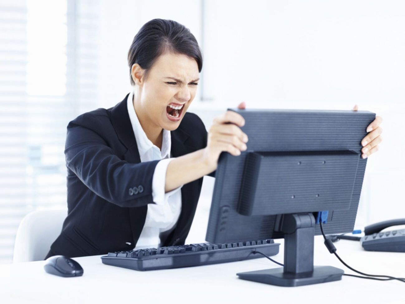 Запросы женщин и мужчин существенно различаются