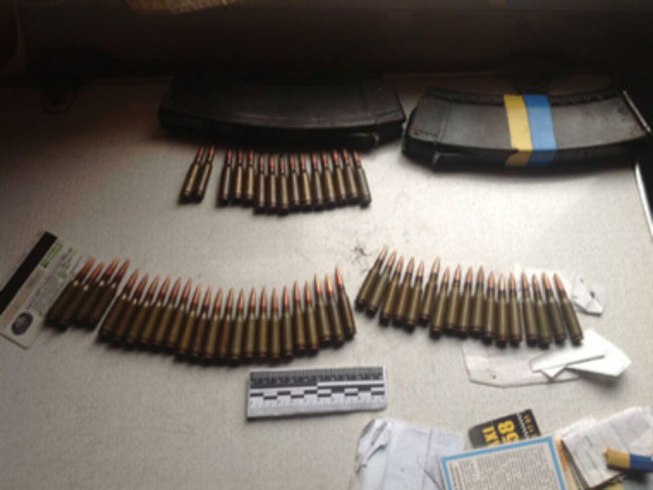 В отправке боеприпасов и военной амуниции подозревают 24-летнего уроженца Донецка, проживающего в Киеве