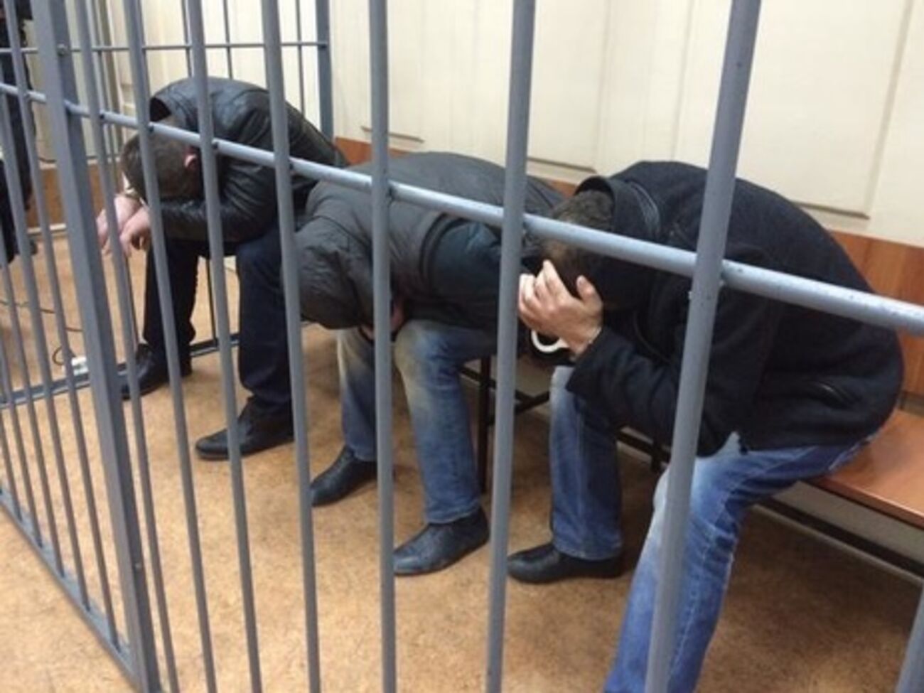 Трое подозреваемых в убийстве Немцова арестованы до 28 апреля