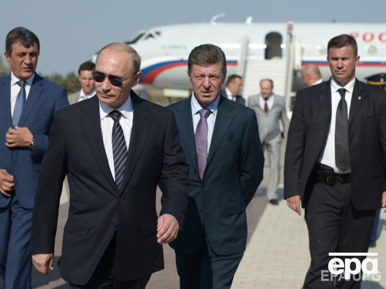 Путин: В ночь с 22-го на 23 февраля я коллегам сказал, что мы вынуждены начать работу по возврату Крыма в состав России