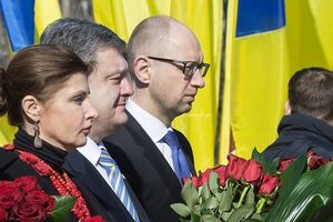 Порошенко и Яценюк приняли участие в праздновании 201-й годовщины рождения Шевченко. Фоторепортаж