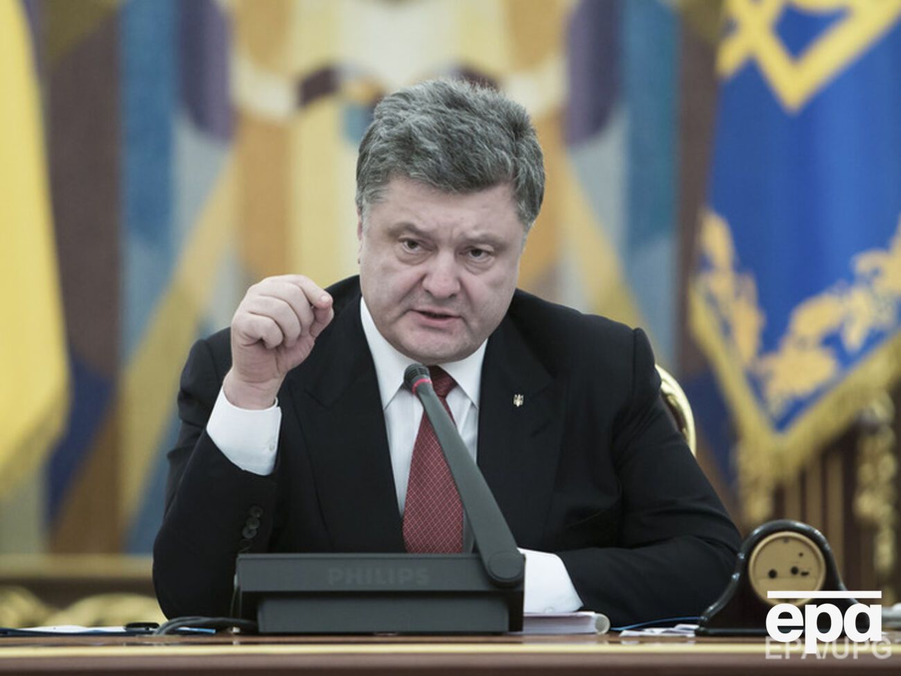 Порошенко: Наступления боевики без артиллерии организовать не могут, но их диверсионные группы работают