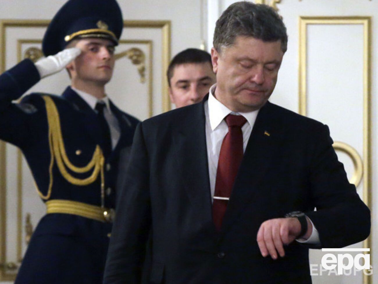 Порошенко дал чиновникам два месяца на ряд реформ в здравоохранении