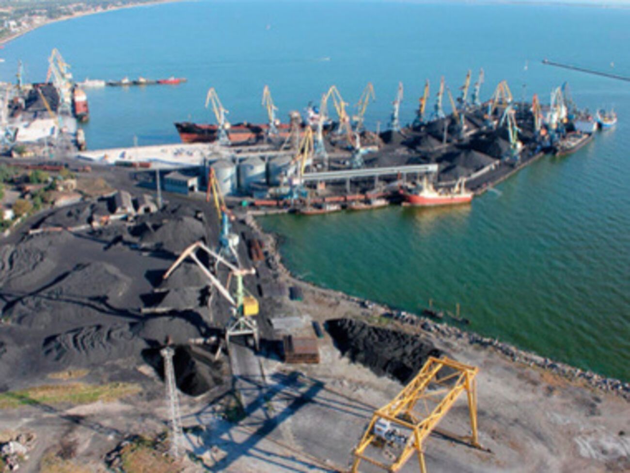 МВД: Госслужба охраны взяла под контроль морские и речные порты