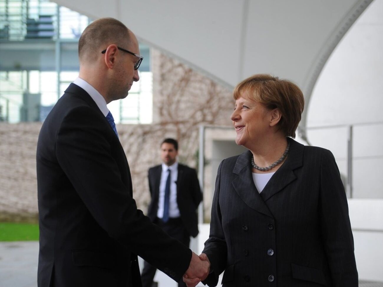 Арсений Яценюк встречается с Ангелой Меркель