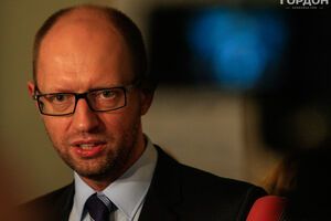 Арсений Яценюк сообщил, какие потери понесла Украина после объявления перемирия в феврале