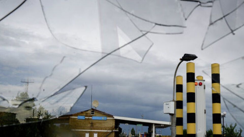 Все меньше людей в военной форме пересекают границу, считают наблюдатели