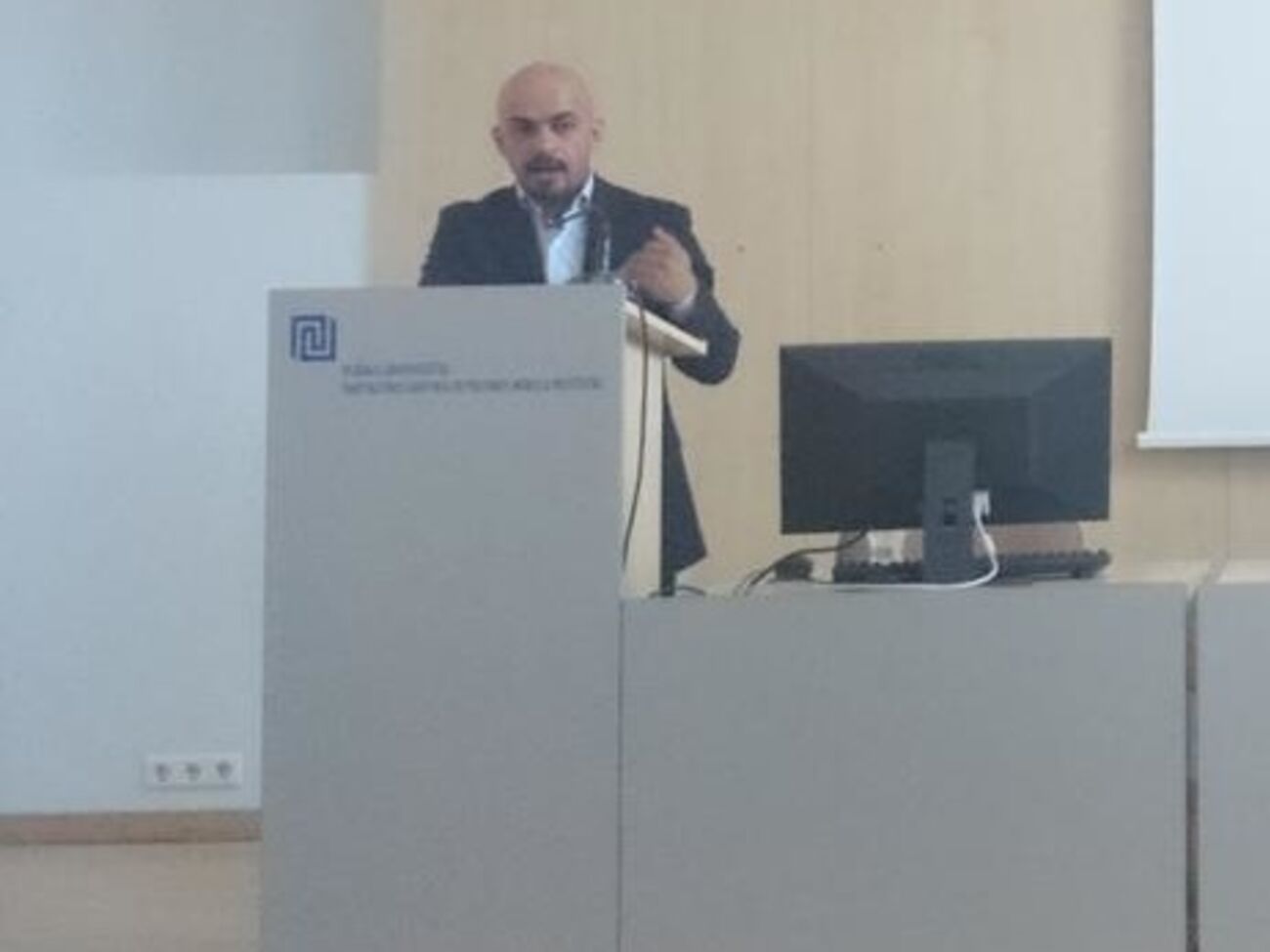 Найем:&nbsp;Генеральной прокуратуре стоит официально спросить у "Правого сектора", где документы по Тимошенко