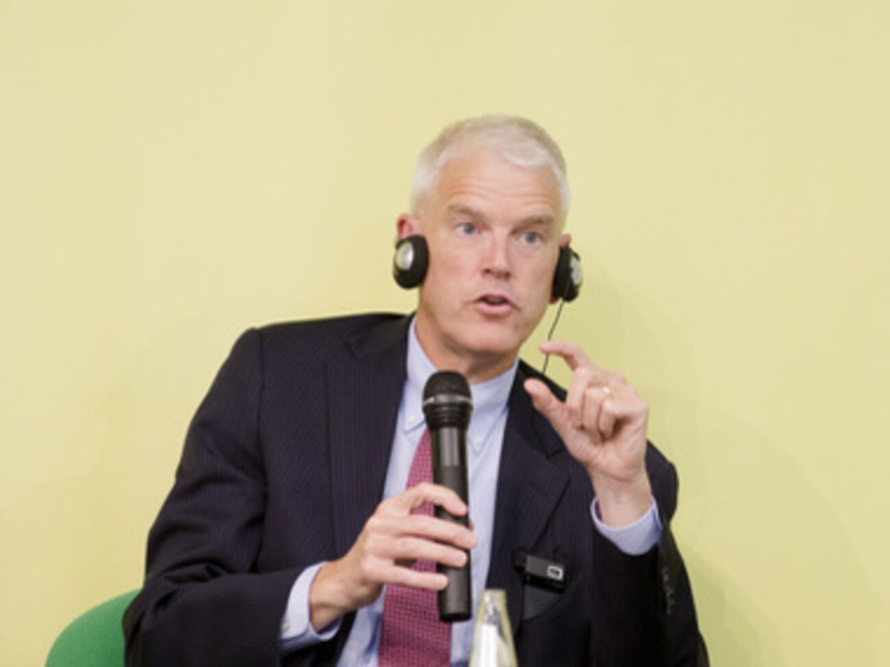 Пайфер: Ввод миротворцев на Донбасс поможет стабилизировать режим прекращения огня на востоке Украины