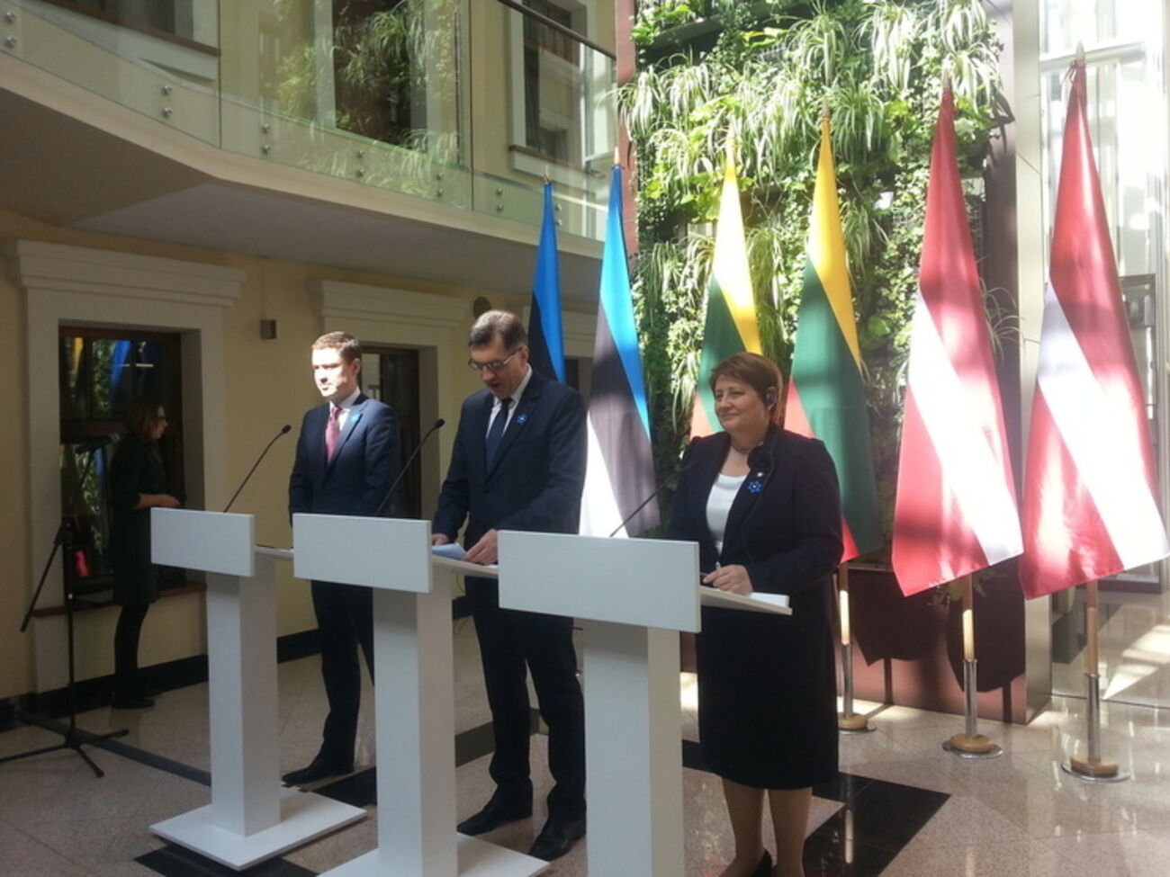 СМИ: Латвия и Эстония выступают против отмены санкций к России