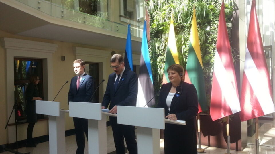 СМИ: Латвия и Эстония выступают против отмены санкций к России