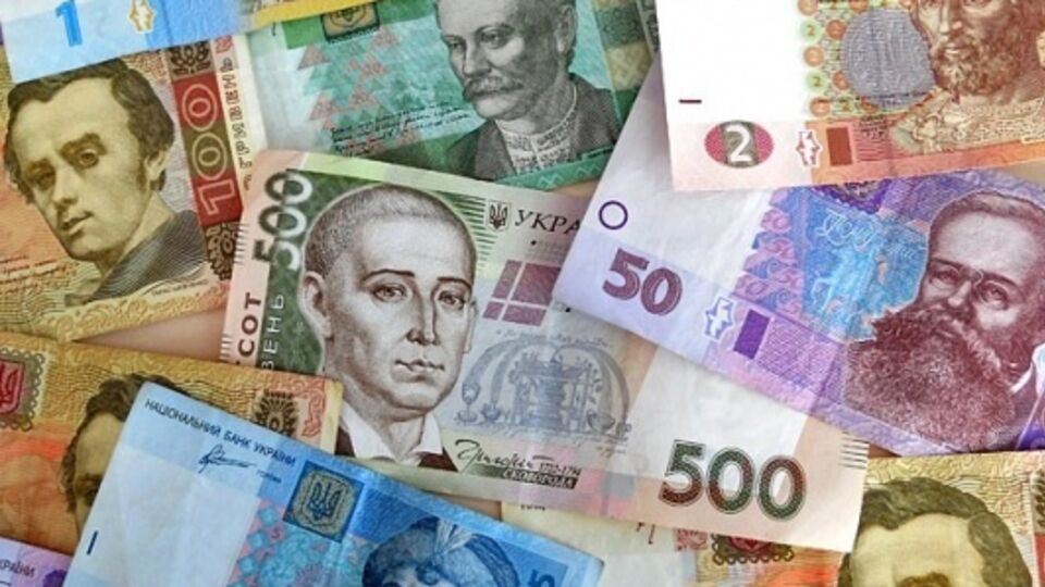 Курс гривны на межбанке укрепился почти на гривну