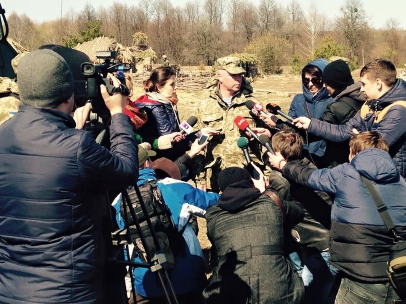 На житомирском полигоне состоялся брифинг по структуре, задачам и функции ВДВ