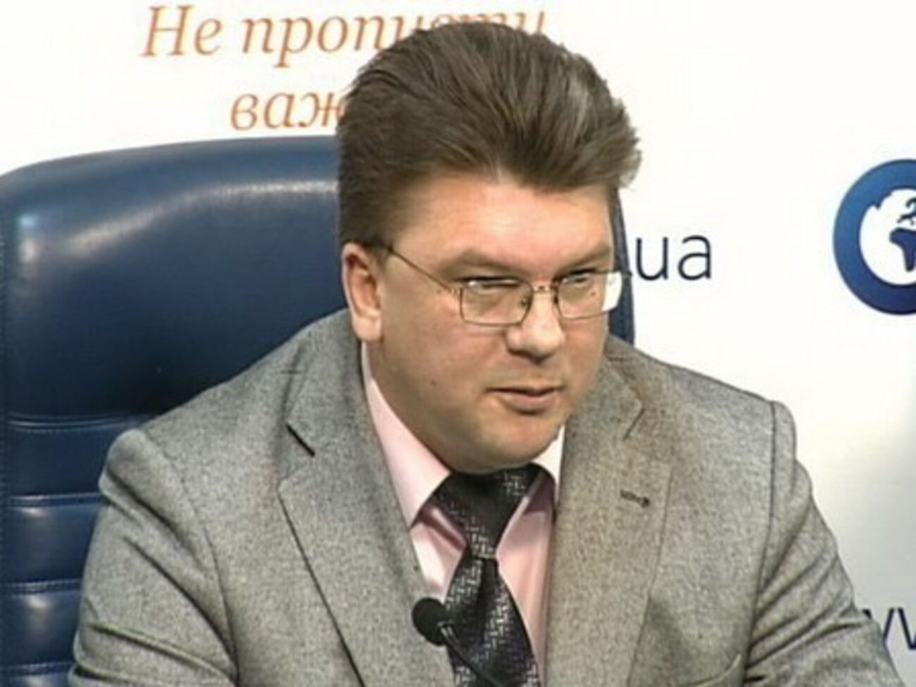 Жданов: Прежде всего мы должны заниматься укреплением наших Вооруженных сил и восстанавливать инфраструктуру подконтрольных украинской власти территорий