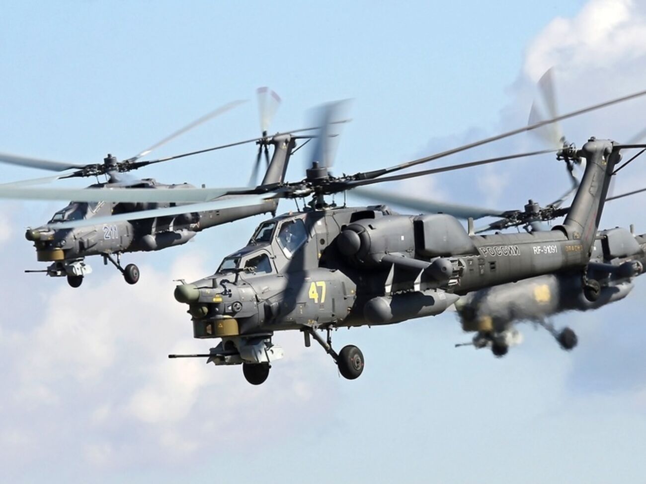 В Южном военном округе РФ проходят военные учения вертолетчиков