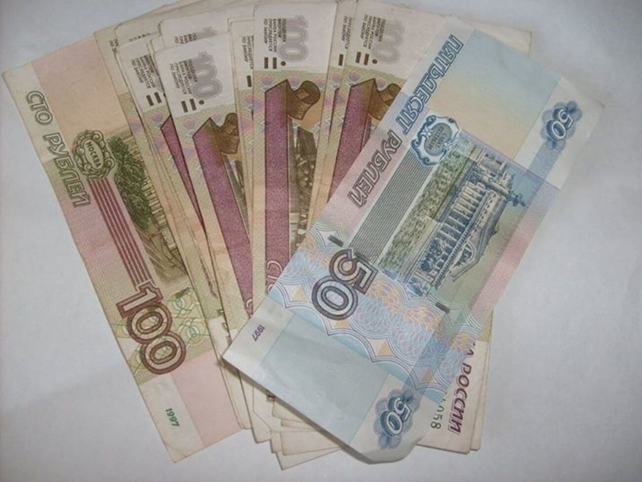 Журналист предположил, что деньги могут быть "из какого-то хранилища"