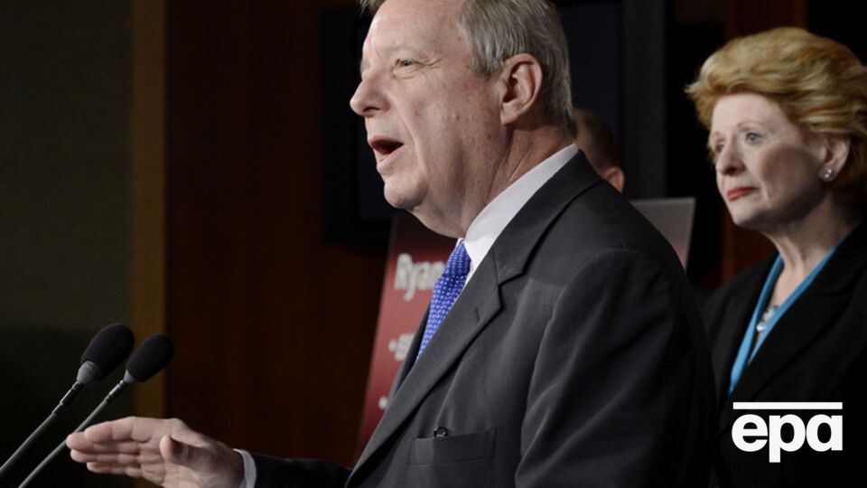 Дурбин выступает за поставки оружия Украине