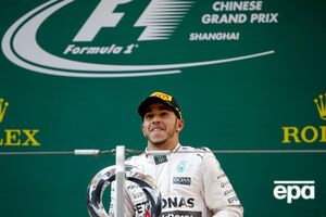 Хэмилтон победил на этапе Кубка мира в Китае