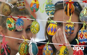 Каждый узор на писанке --- неслучаен
