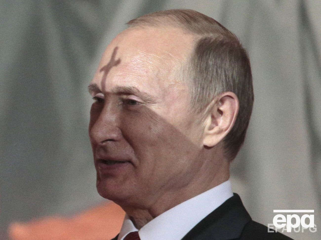 Игру света и тени на лице Путина активно обсуждали в соцсетях