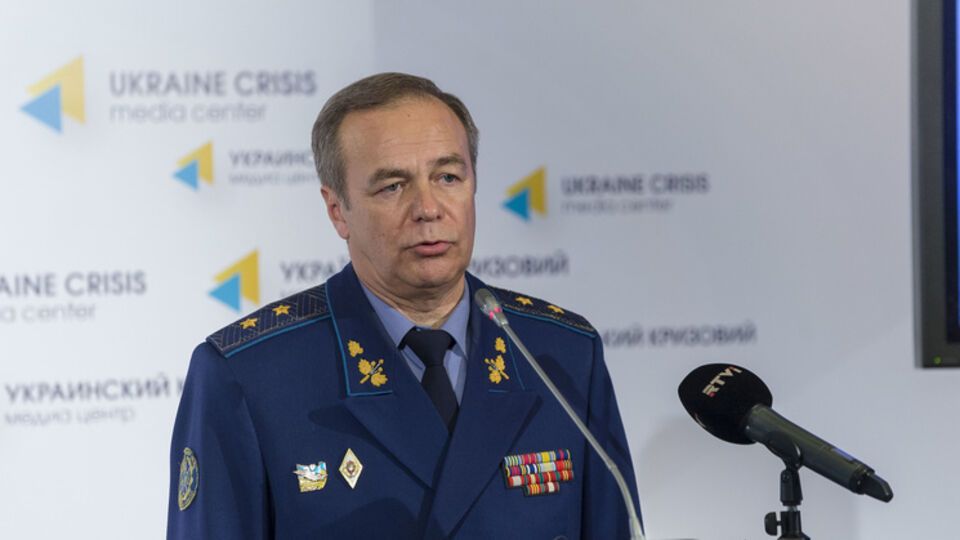 Россия пытается всех запугать, считает Романенко