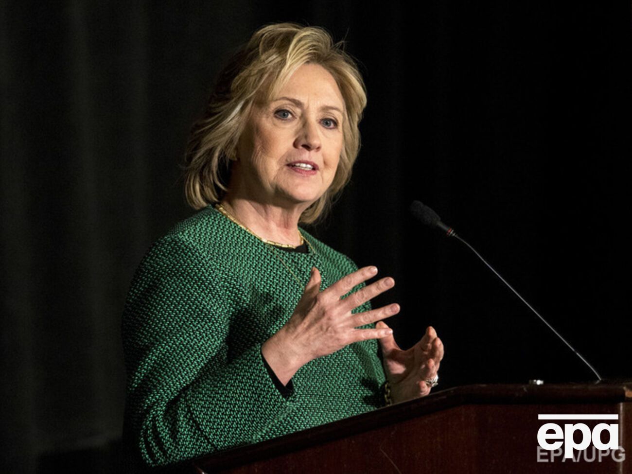 Клинтон беспокоит Путин