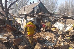 ГСЧС: Одна из версий произошедшего --- взрыв газа