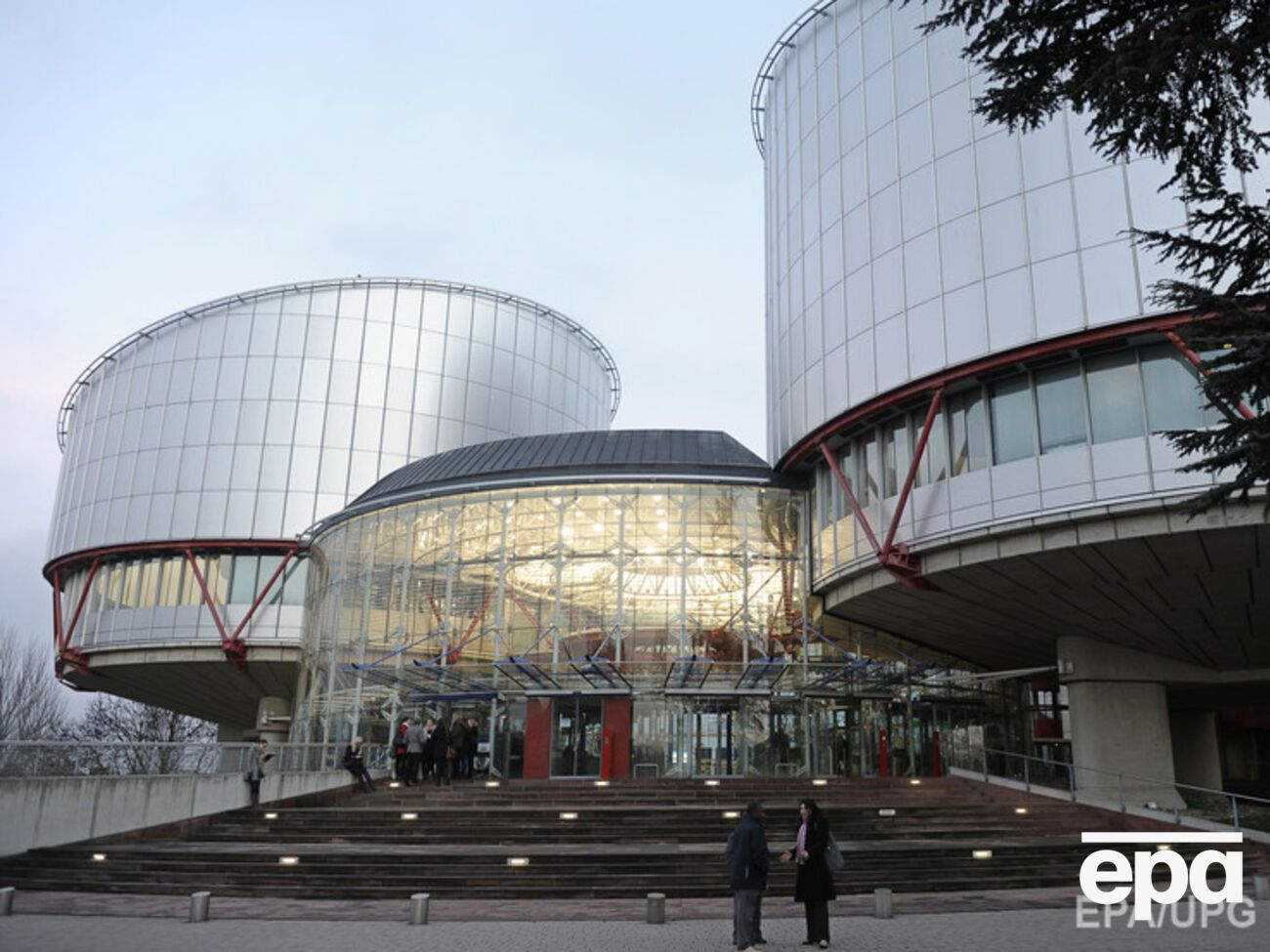 До 25 сентября отложены иски за массовое нарушение прав украинцев на территории Крыма и по поводу похищения детей-сирот из города Снежного Донецкой области